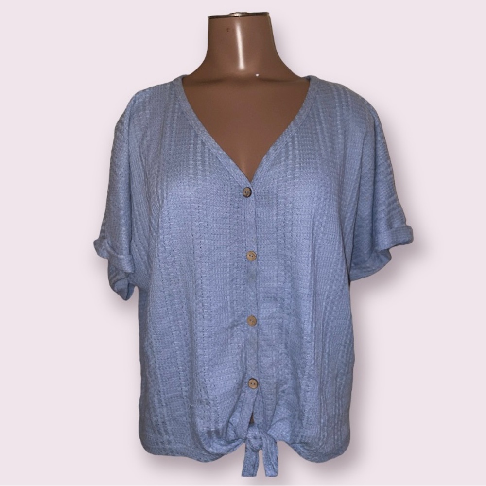SKY BLUE TOP
